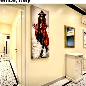  Apartment Rialto Mercato Deluxe Italy